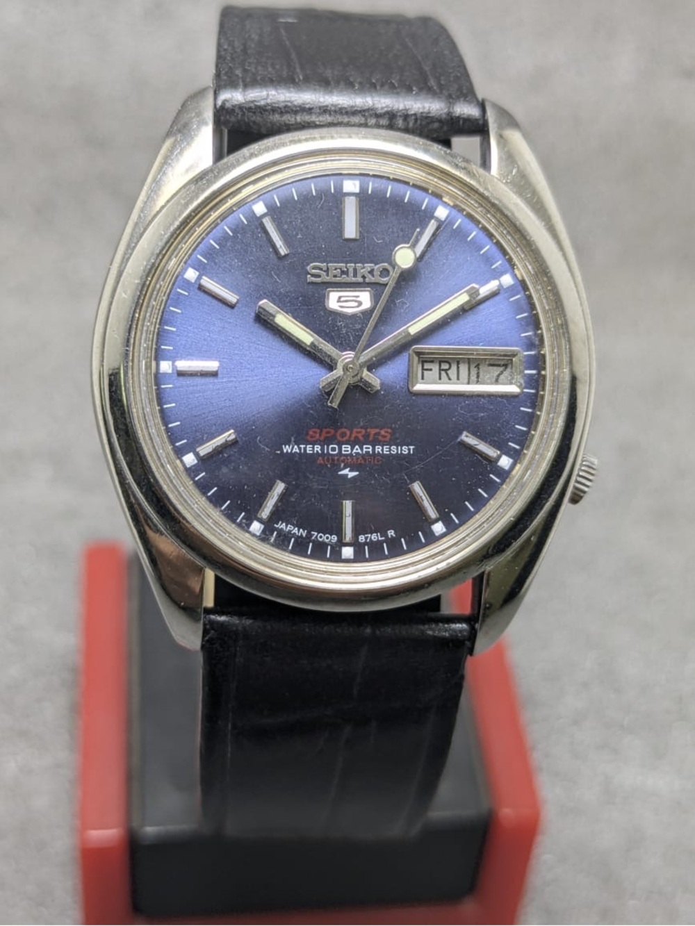 Vintage Seiko 5 Sports Automatic (7009-541A) – Electric Blue Dial